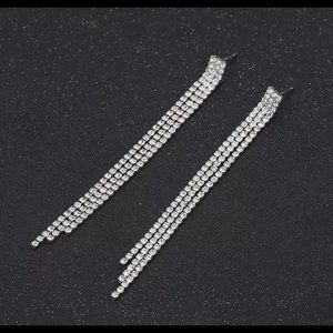 NWT Rhinestone dangle earrings